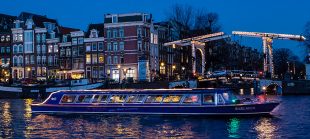 canal boat tour amsterdam near me